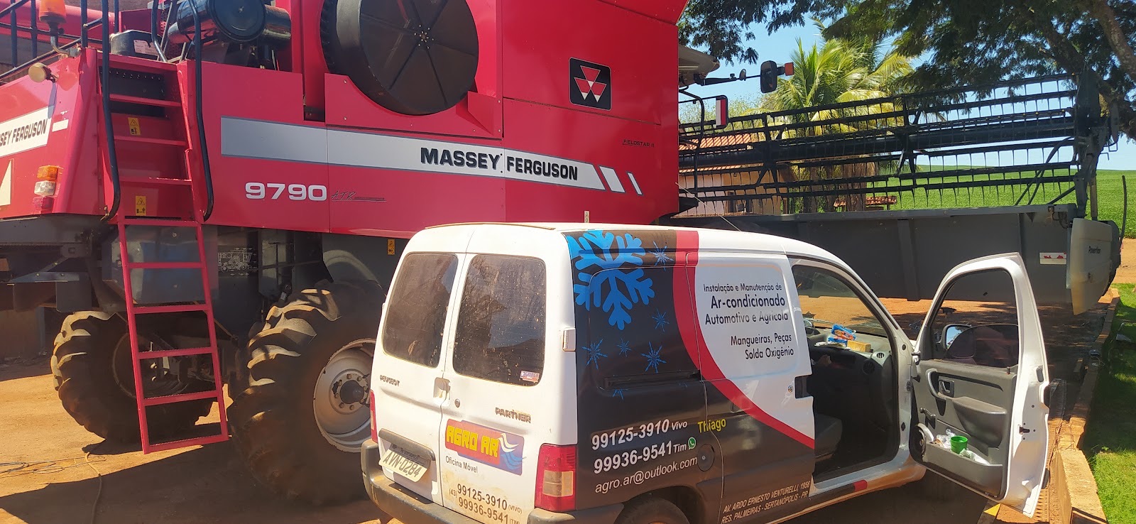 Colheitadeira Massey Ferguson atendida pela van da Agro AR no campo